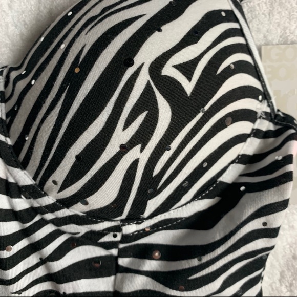 ZEBRA PRINT BUSTIER TOP❤️‼️ - Picture 2 of 4